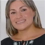 Profesora de inglés con experiencia en clases para niños y jóvenes